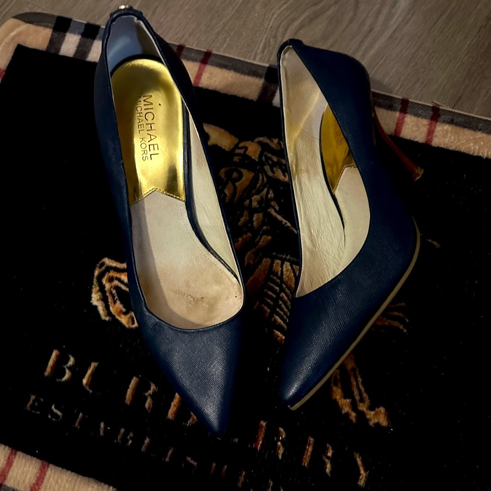 Michael Michael Kors blue navy pump heels 9
